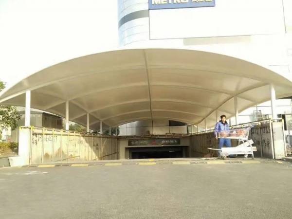 膜結(jié)構(gòu)出入口