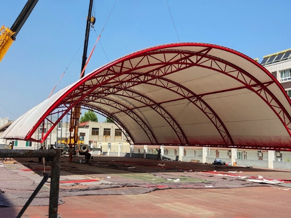 辛縣醫院自行車棚完工