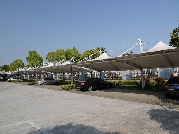 膜結構車棚是怎么來施工的